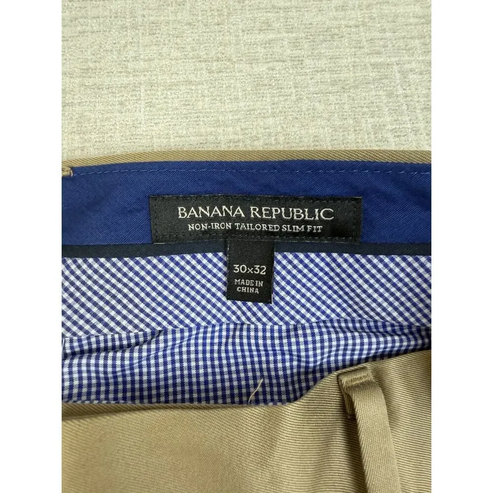 Banana Republic Men’s Chino Pants 30x32 Tailored Slim Fit Non-Iron Khaki